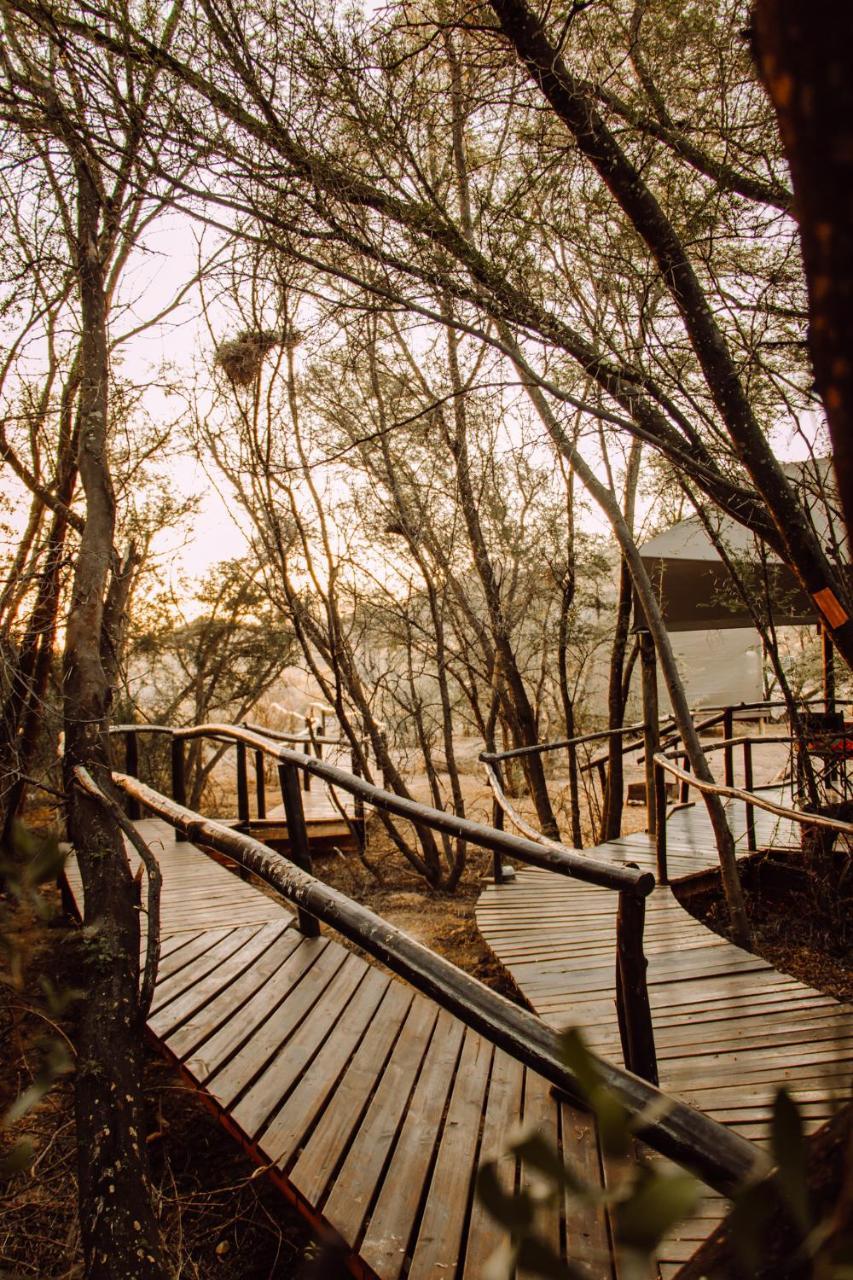 Chandelier Game Lodge Oudtshoorn Εξωτερικό φωτογραφία